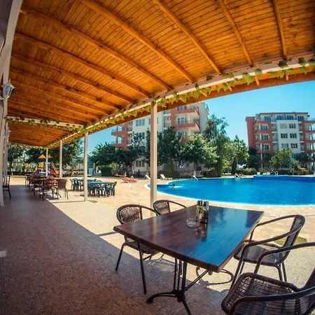 Apartamento Immaculate 1-Bed Apartment In Ravda Ravda