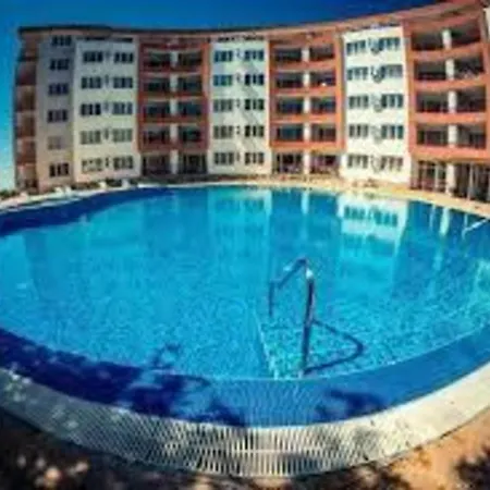 Immaculate 1-Bed Apartment In Ravda Apartment *