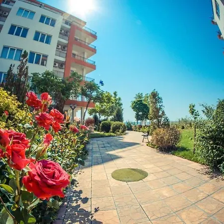Immaculate 1-Bed Apartment In Ravda *