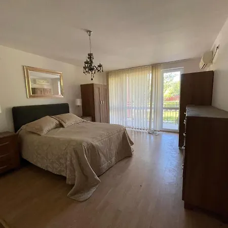 Apartment Immaculate 1-Bed Apartment In Ravda