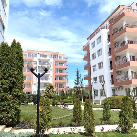 Immaculate 1-Bed Apartment In Ravda Apartment Rawda